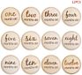 En71 Double Discs Etched Wreath Pregnancy Baby Milestone Wood Cards Wooden Memory Card for Pregnant Women Photo Souvenirs
