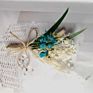 Mini dried flower bouquet