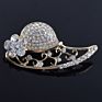 Charming Flower Crystal Suit Pins Wedding Brooches for Women Jewelry Special Design Vintage Rhinestone Love Hat Brooch
