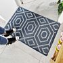 Polypropylene Dust-Proof Bath Rug Doormat Water Absorbent Geometric Pattern Floor Mats for Bathroom Kitchen