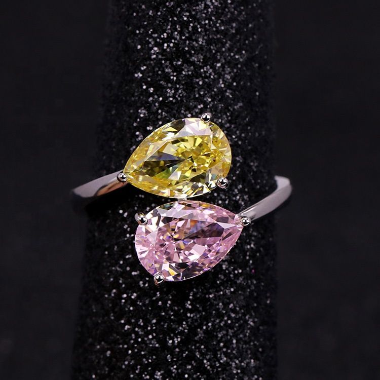 Exquisite 925 Sliver Platinum Plating 3 Carat Pink and Yellow Cubic Zirconia Double Pear Crushed Radiant Ladies Ring