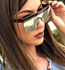 Cool Shield Style Chain Decoration Sunglasses Women Vintage Design Sun Glasses Oculos De Sol 95149 Oversized