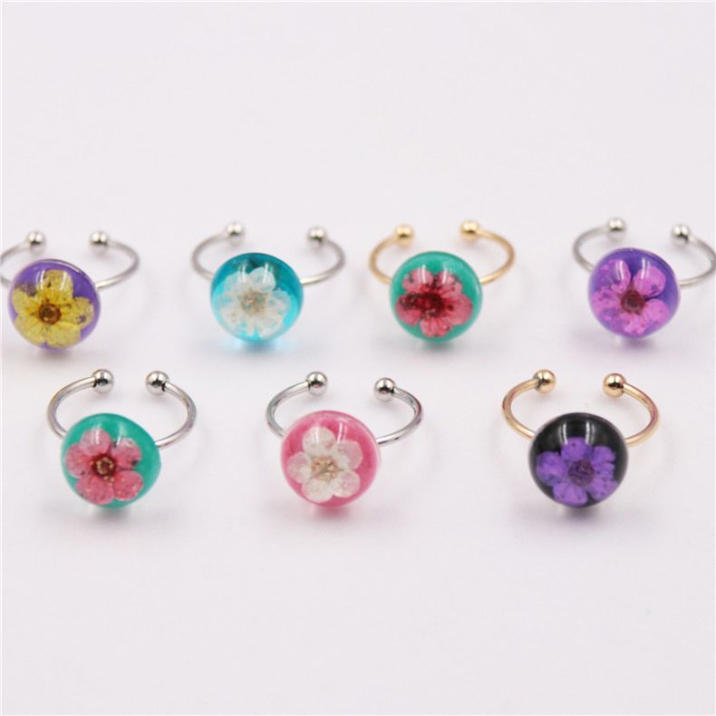 Adjustable Size Brass Acrylic Ring Handmade Craft Latest Real Dried Flower Resin Engagement Rings