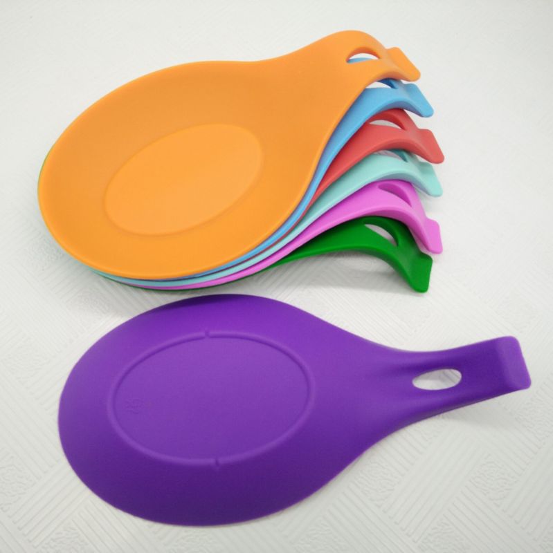 Kitchen Accessories Bpa Free Drip Pad Design Utensil Rest Heat Resistant Spatula Holder Silicone Spoon Rest