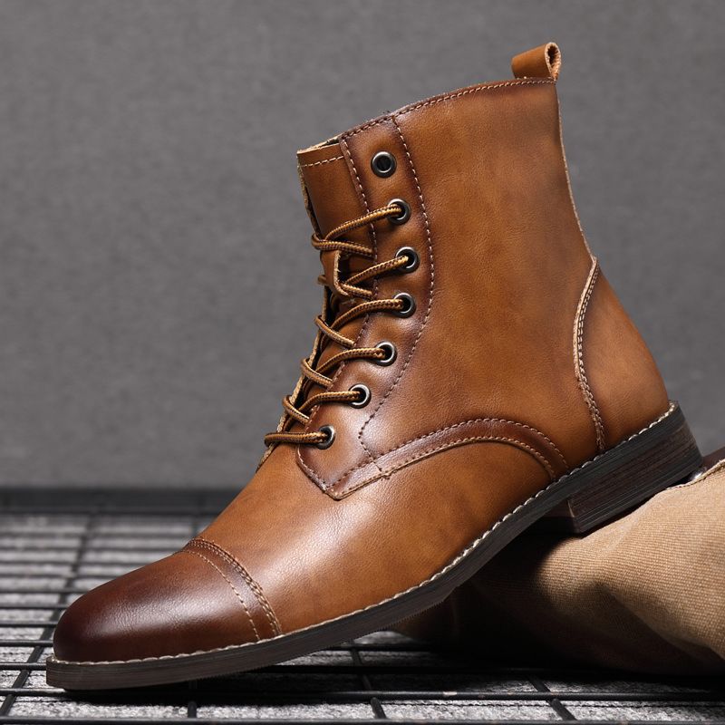 Autumn and Martin Boots Big Size Pointed Retro Leather Boots High Top British Casual Men's Shoes