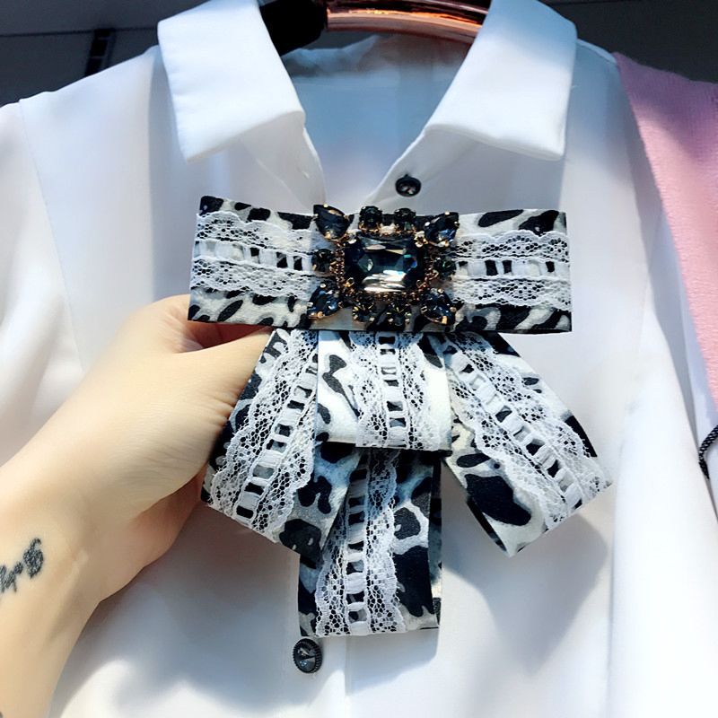 College Big Bow Bowknot Lace Leopard Collar Flower Necktie Tie Shirt Diamond Accessories Brooch Pin with Needle Female