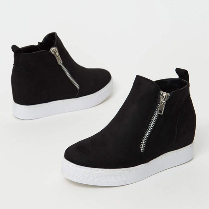 Customized Sports Shoes