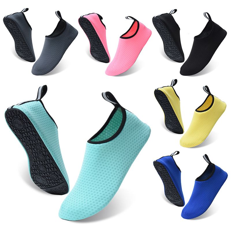 Cutomized Anti-Slip Barefoot Quick-Dry Aqua Yoga Socks Water Sports Water Shoes for Men Women