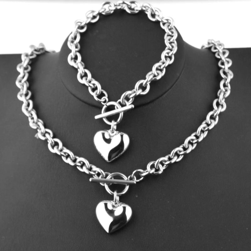 Ladies Titanium Steel Stainless Steel O-Chain Solid Heart Necklace Bracelet Set Ot Buckle