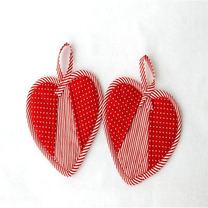 Modern Style Farmhouse Holders Cooking Gloves Kitchen Oven Mitts Pot of Heart Pads
