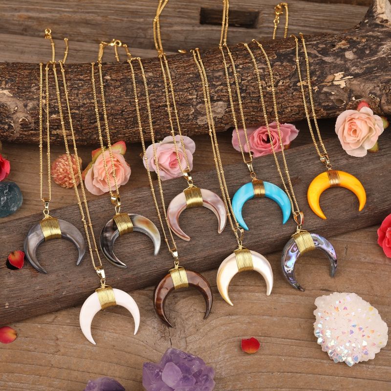 Natural Shell Pearl Crescent Moon Pendant Horn Charms Full Gold Chain Necklace for Women