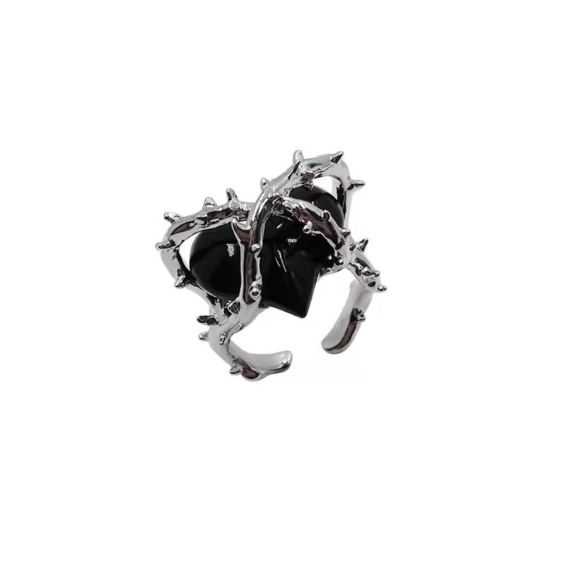 Personalized Couple Ring Vintage Open Ring Creative Thorns Heart Ring for Women and Men