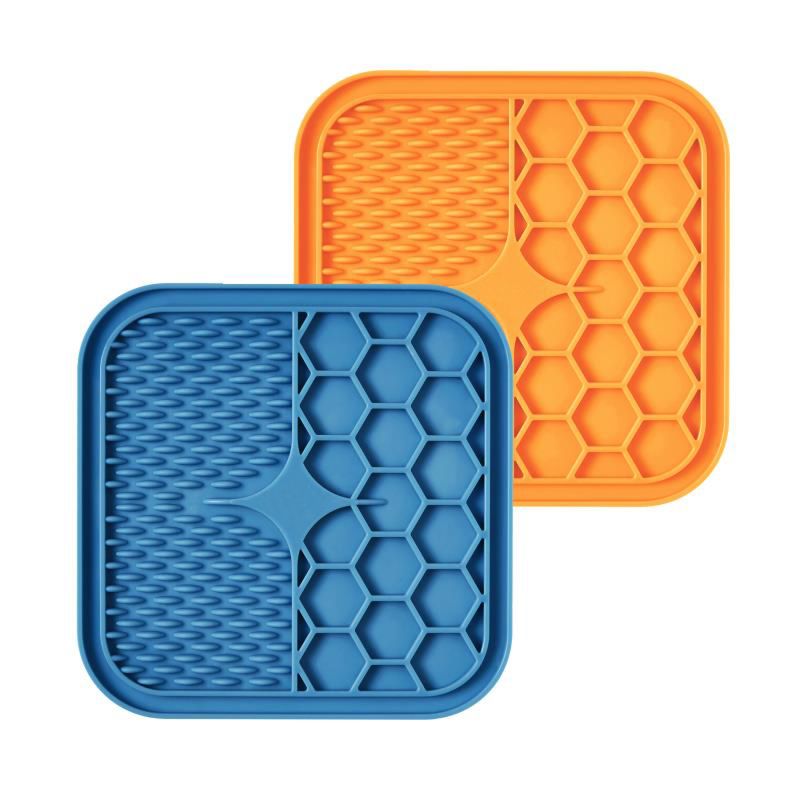 Pet Silicone Feeding Dog Licking Mats Suction Pet Feeder Slow Food Pad Mat for Dogs