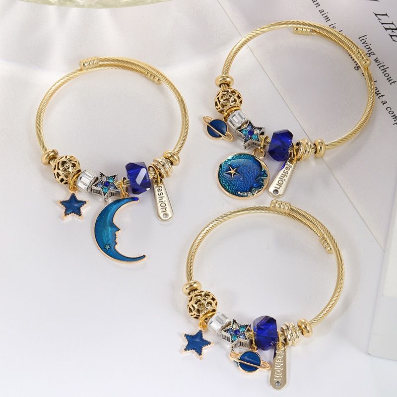 Starry Universe Element Gold Plated Charm Bracelet Planet Moon Pendant Adjustable Stainless Steel Bracelet Jewelry