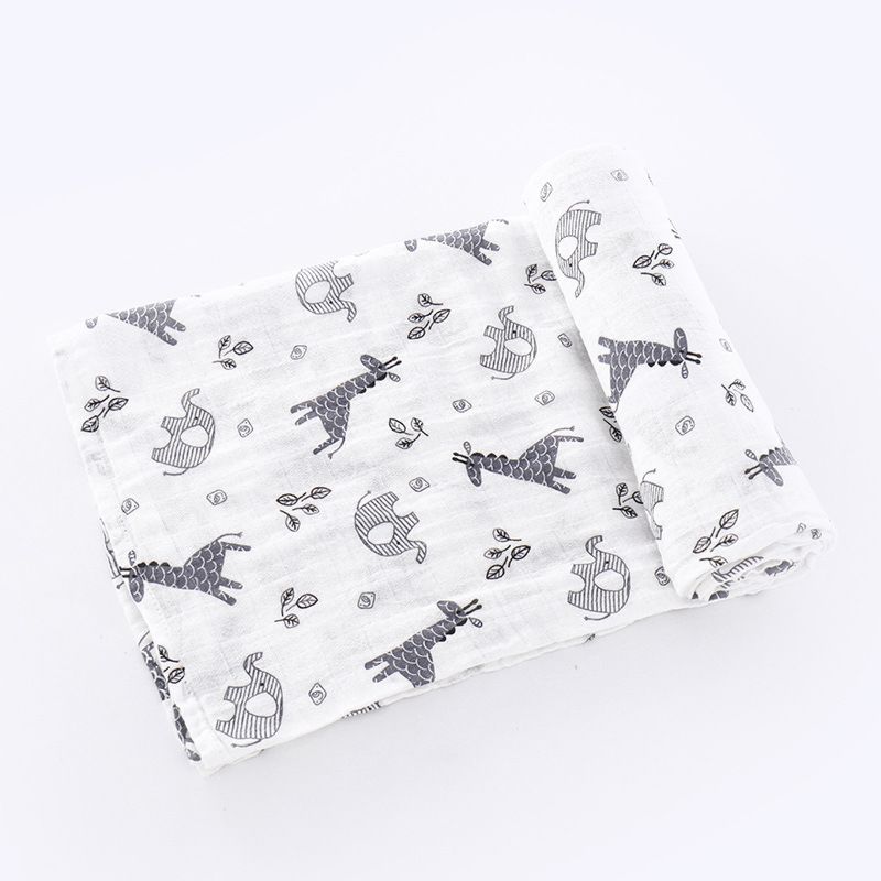 Yingya Cartoon Giraffe Design Children Eco Bamboo Super Soft Baby Swaddle Blanket