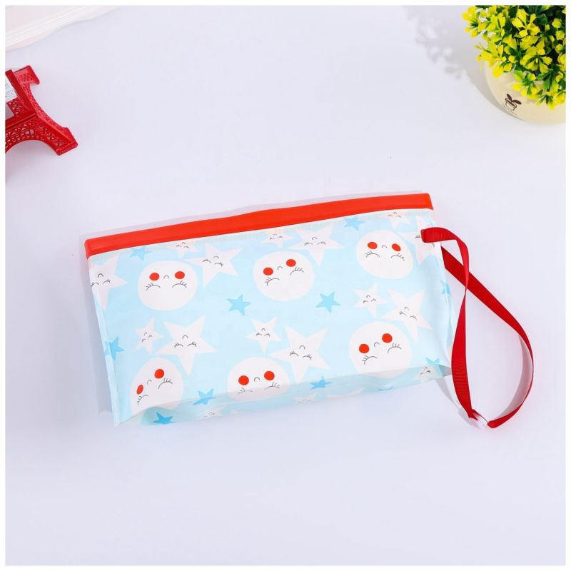 Eco-Friendly Baby Wipes Box Wet Wipe Box Cleaning Wipes Carrying Bag Snap Strap Wipe Container Case