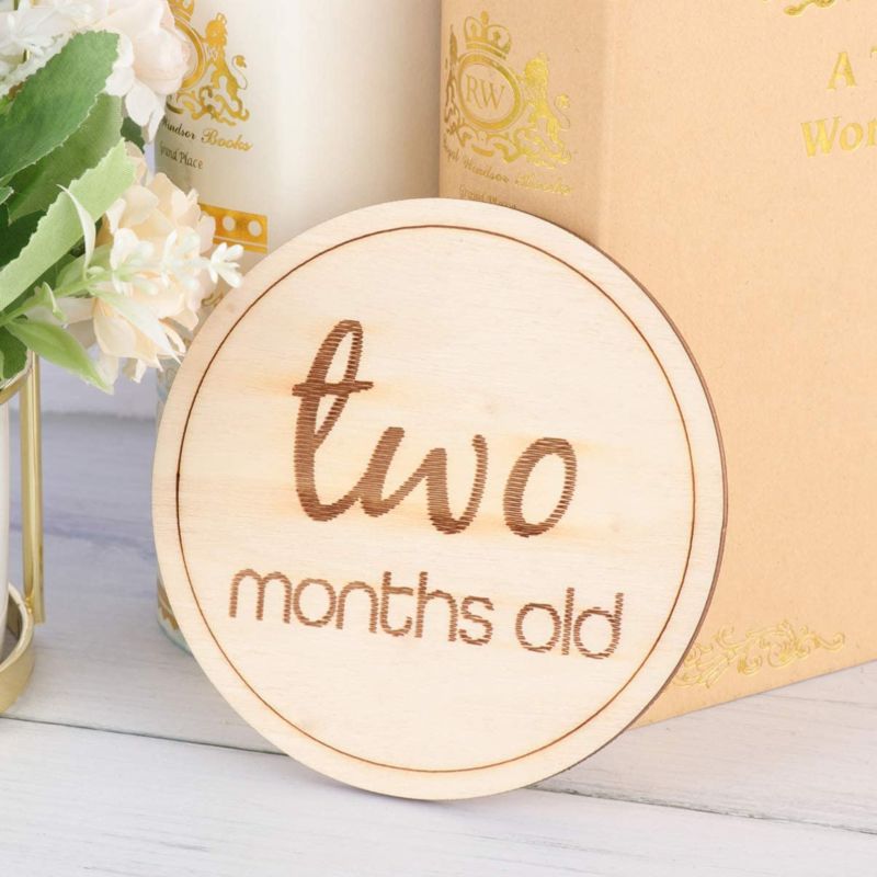 En 71 Wooden Baby Monthly Milestone Cards round Numbers Shower Gift Birth Announcement Disc Record Month Set Photography Props
