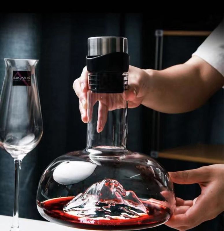 Wine Decanter Household Glass Creative Large Size Can Store Wine Transparent Glass Decanter