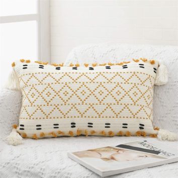 12 X 20 Inch Natural Cotton Hand-Woven Weaving Tufting Tassels Craftsmanship Morocco Bohemian Lumbar Pillowcase Pillow Cover