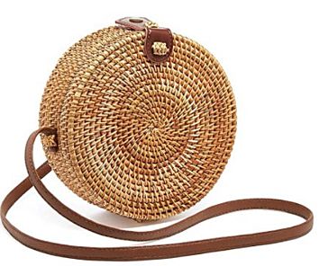 A Bag Made of Natural Style Vines, Suitable for Going to the Beach to Wear a Skirt Rattan Beach Bag