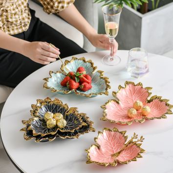 Creative Unique Maple Leaf Shape Salad Fruit Dessert Plate Ceramic Serving Plate For
