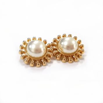 Fashionable Directly Supply Pearl Button with Radioaction Trimming for Clothing Decoration Buttons
