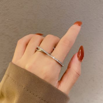 Popular Gold Blingbling Cross Two Finger Ring Gift Jewelry Women Ring the Across-Finger Ring