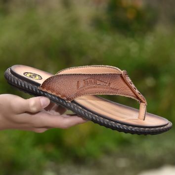 The Newsummer Men Slippers Open Toe Slippers Beach Shoes Massage Bathroom Flip Flops Casual Male Shoes
